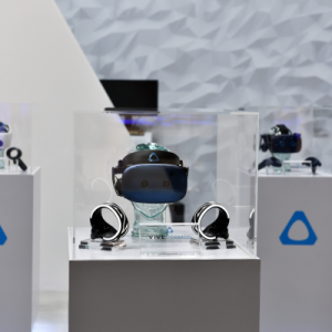 htc virtual reality display cases